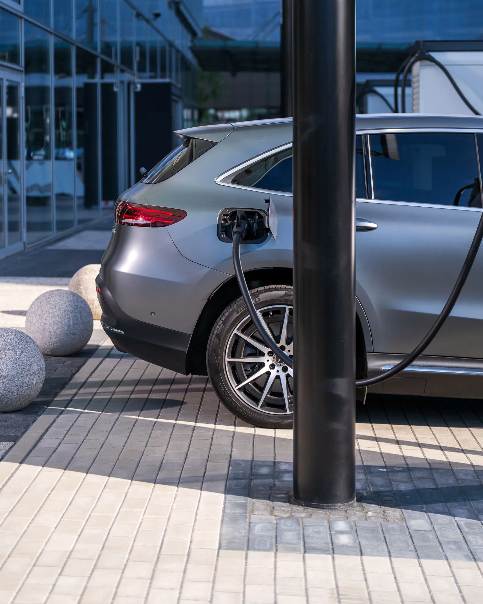 Electric Vehicle